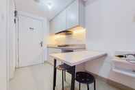 ล็อบบี้ Comfy Studio Room at Poris 88 Apartment By Travelio