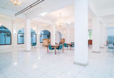 Restoran 7 RedDoorz Plus @ Hotel Surya Solo