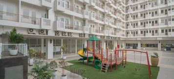 ภายนอกอาคาร 6 RedDoorz Apartment @ Sentul Tower