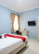 BEDROOM RedDoorz Plus near Siloam Karawaci