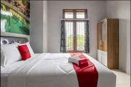 RedDoorz @ Jemursari Surabaya 2, 657.549 VND