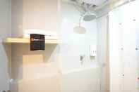 Toilet Kamar RedDoorz Apartment @ Bogor Valley