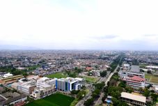 大廳 Homey and Cozy 2BR Tamansari Panoramic Apartment By Travelio