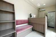 Lobi RedDoorz Plus near Paragon Mall Semarang