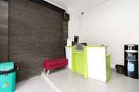 ล็อบบี้ Urbanview Hotel Bizhome Artha Gading Boulevard by RedDoorz