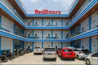 Exterior RedDoorz Plus near Palembang Icon Mall 2