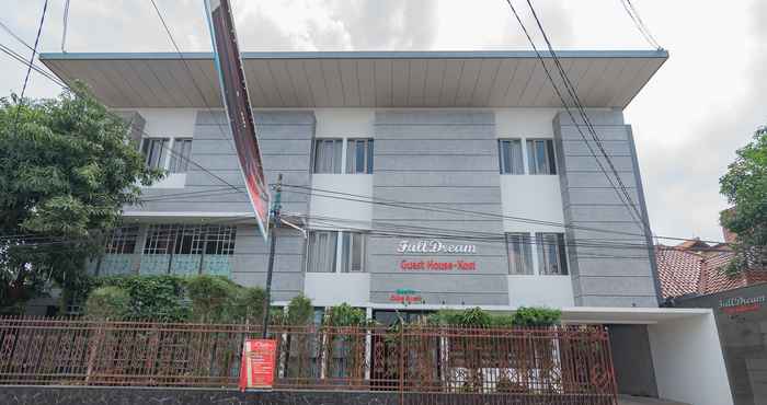 Exterior RedDoorz Plus @ Cirebon City Center