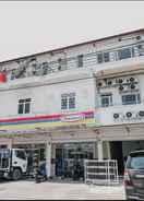 EXTERIOR_BUILDING RedDoorz @ Jalan Narada Lampung