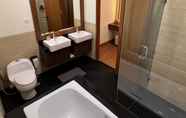 Toilet Kamar 4 Luxurious Villa @Vimala Hills (12 ppl)