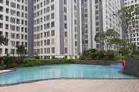 Lobi Chic and Clean Studio Apartment M-Town Residence near Summarecon Mall By Travelio