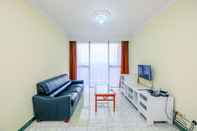 Common Space Relaxing 1BR at Apartment Taman Rasuna Kuningan by Travelio