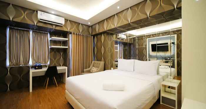 Bedroom Comfy Studio Apartment Connected to Mall at Tanglin Supermall Mansion By Travelio