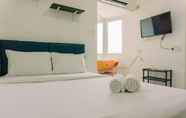 Kamar Tidur 2 Tidy and Homey Studio Room Aeropolis Apartment By Travelio