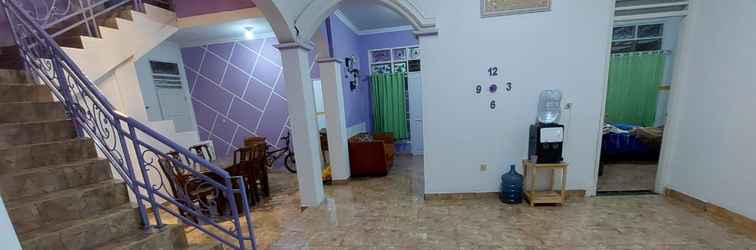 Lobby Villa Puncak Zafi3r Purple Syariah @Cisarua Bogor