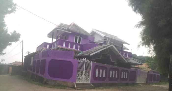 Exterior Villa Puncak Zafi3r Purple Syariah @Cisarua Bogor