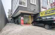 Exterior 2 RedDoorz Plus @ Cideng Timur