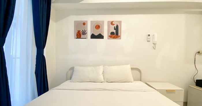 Bedroom Enjoy and Homey Living Studio Tokyo Riverside PIK 2 Apartment By Travelio