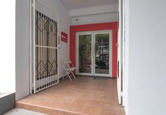 Bangunan 7 Reddoorz near ITC Mangga Dua