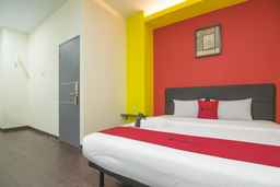 Reddoorz near ITC Mangga Dua, USD 18.33