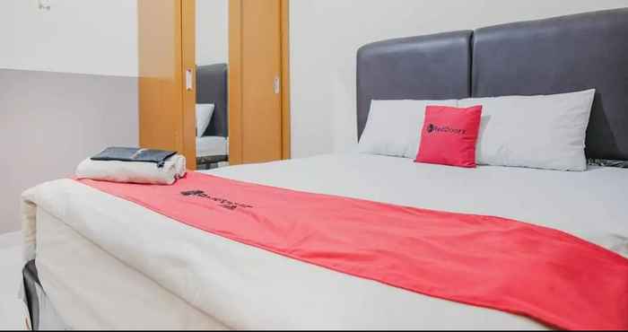 Kamar Tidur RedDoorz @ Jalan Biak Roxy Jakarta