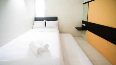 Kamar Tidur 4 Comfy and Homey 2BR at Dian Regency Apartment By Travelio