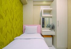 ห้องนอน 5 Modern and Nice 2BR at Kebagusan City Apartment By Travelio