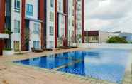 Kolam Renang 3 Comfortable and Modern Look Studio Barsa City Apartment By Travelio