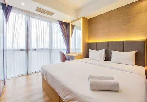 Bedroom Comfortable and Fancy 1BR The Smith Alam Sutera Apartment By Travelio