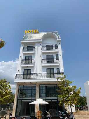 Bien Xanh Hotel (formerly Anh Khoa 2 Hotel), THB 650.50