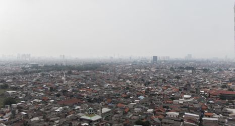 外部的 2 Enjoy and Minimalist 2BR at Bassura Apartment near Bassura Mall By Travelio