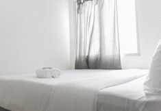 卧室 2 Enjoy and Minimalist 2BR at Bassura Apartment near Bassura Mall By Travelio