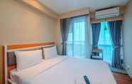 Bilik Tidur 6 Cozy and Comfort Living Studio Room at Tifolia Apartment By Travelio