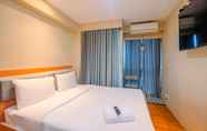 Bilik Tidur 3 Cozy and Comfort Living Studio Room at Tifolia Apartment By Travelio