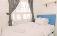 Kamar Tidur 2 Comfort 2BR Apartment at 22nd Floor Menara Kebon Jeruk By Travelio