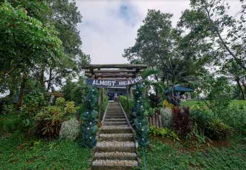 Bên ngoài Almost Heaven Lake Resort by Cocotel