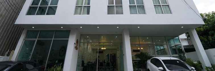 Lobi RoomQuest Bangkok Sukhumvit 50