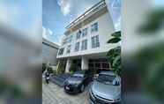 Exterior 3 RoomQuest Bangkok Sukhumvit 50