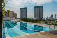 Swimming Pool The Landmark by The Only Bnb