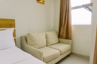 Ruang untuk Umum Nice and Comfy Designed Studio Parkland Avenue Apartment By Travelio