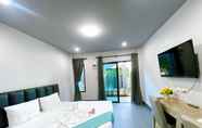 Lainnya 5 The Target Residence & Resort