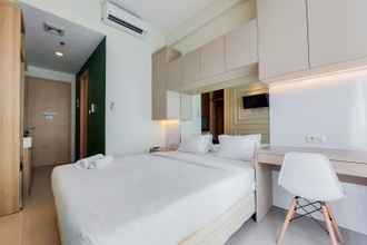 Bedroom 4 Cozy Stay Studio Apartment at Tree Park City BSD By Travelio