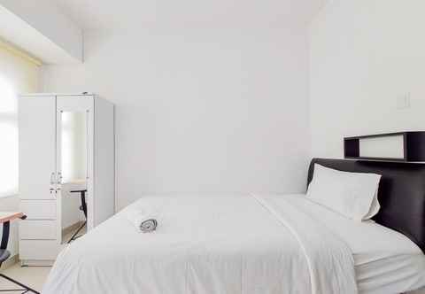 Kamar Tidur Strategic Minimalist Studio at Apartment Serpong Garden By Travelio