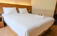 Kamar Tidur 3 Homey Studio Room Apartment No Kitchen at Grand Setiabudi By Travelio