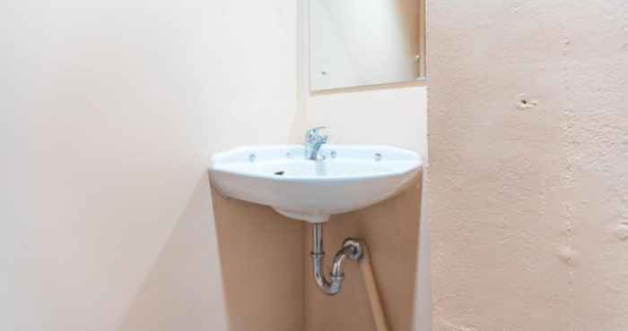 Toilet Kamar AVA Guest House Ancol