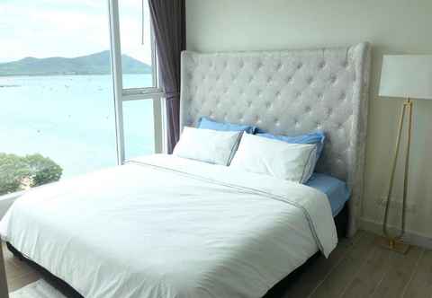 Kamar Tidur BeachFont Bang Saray By RoomQuest Hotel