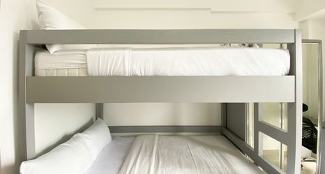 Bilik Tidur 2 Cozy Stay Studio Apartment at Sayana Bekasi By Travelio