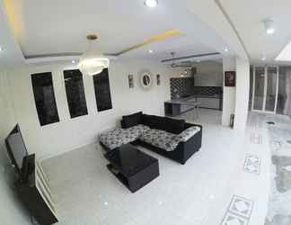 Lobi 2 CGM A8 Homestay Jogja