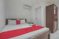 ห้องนอน RedDoorz near Living Plaza Balikpapan