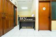 Lobi Koolkost Near Universitas Maranatha 2 Bandung (Minimum Stay 30 Nights)