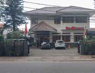 Bên ngoài 2 RedDoorz near Simpang Dago 2